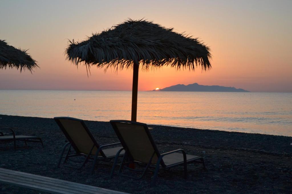 Elixir Del Mar On The Beach Kamári 외부 사진